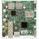 MikroTik RouterBOARD RB922UAGS-5HPacD, 5 GHz 802.11a/n/ac, OS L4, 1x GB LAN, 1x GB SFP, 128 MB RAM, 866 Mbps